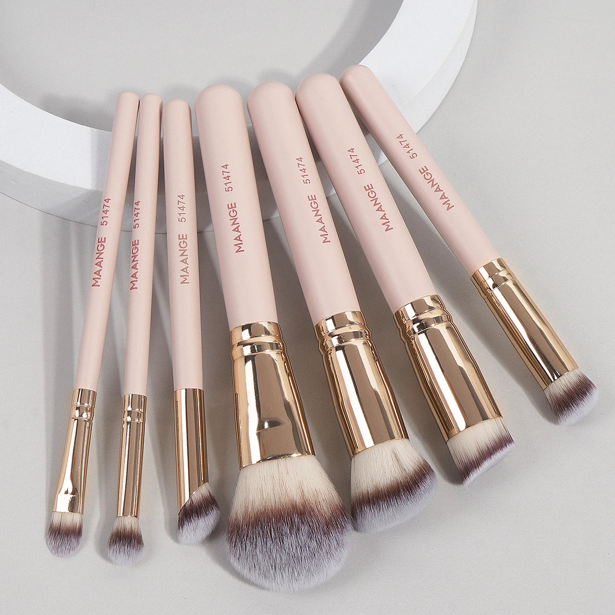 MAANGE 7pcs/set Makeup Brushes for Cosmetic Foundation Powder Concealer Blush Brush Blending Soft Bristles Beauty Tools Beauty World Shop