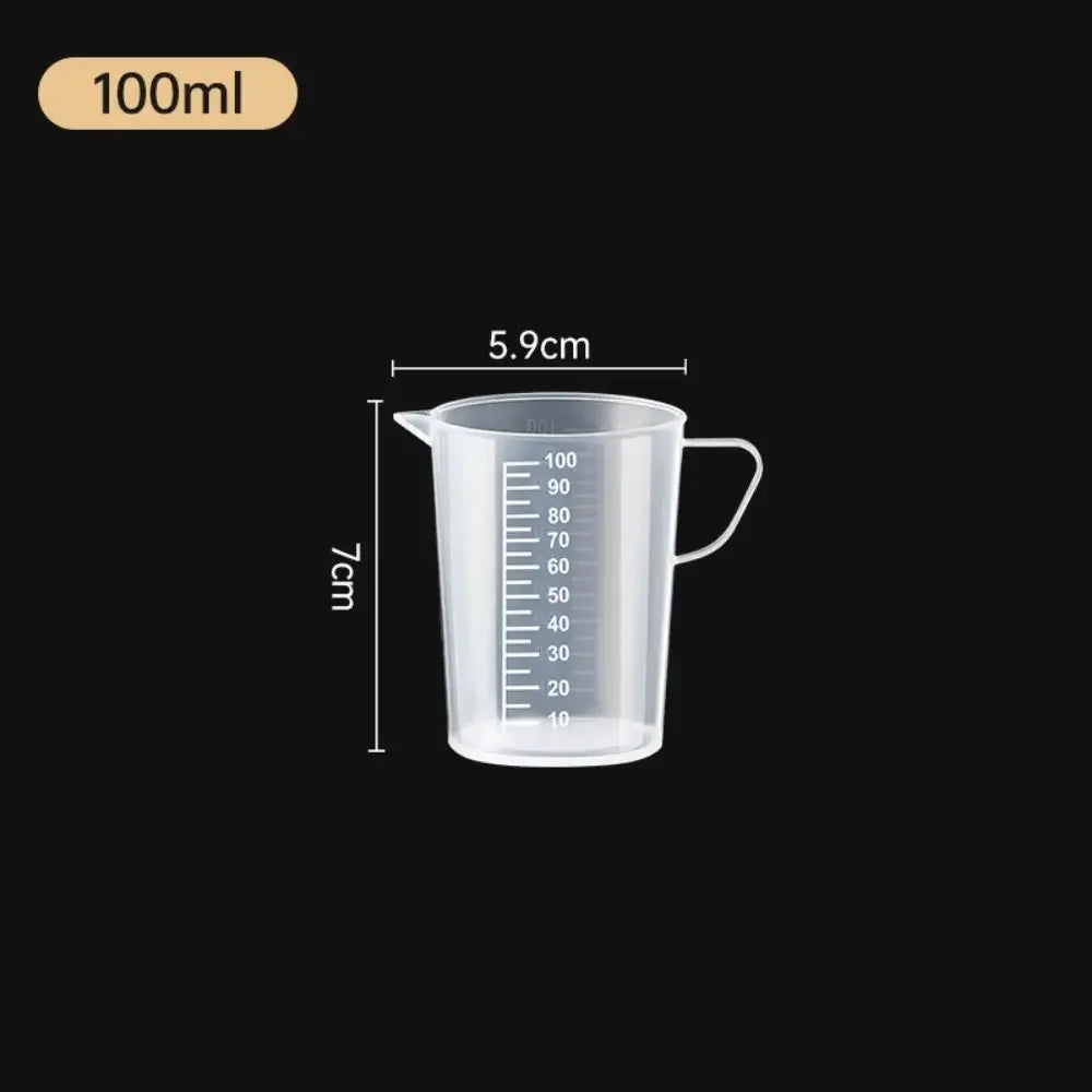 100-5000ml Thickened Plastic Measuring Cup with Scale Food Grade Measuring Cup Experimental Measuring Cup Beaker Plastic Cup Beauty World Shop