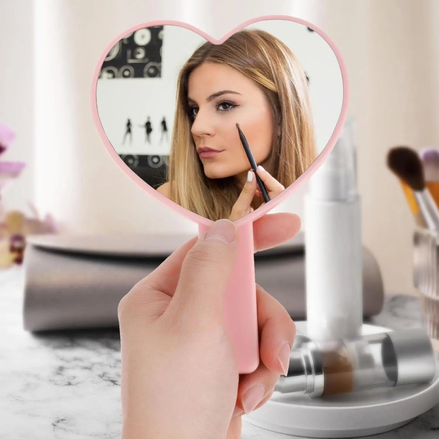 1 Pcs High Definition Handheld Heart-shaped Eyelash Mirror Eyelash Inspection Mirror Makeup Gadgets Vanity Mirror Girl Gifts Beauty World Shop