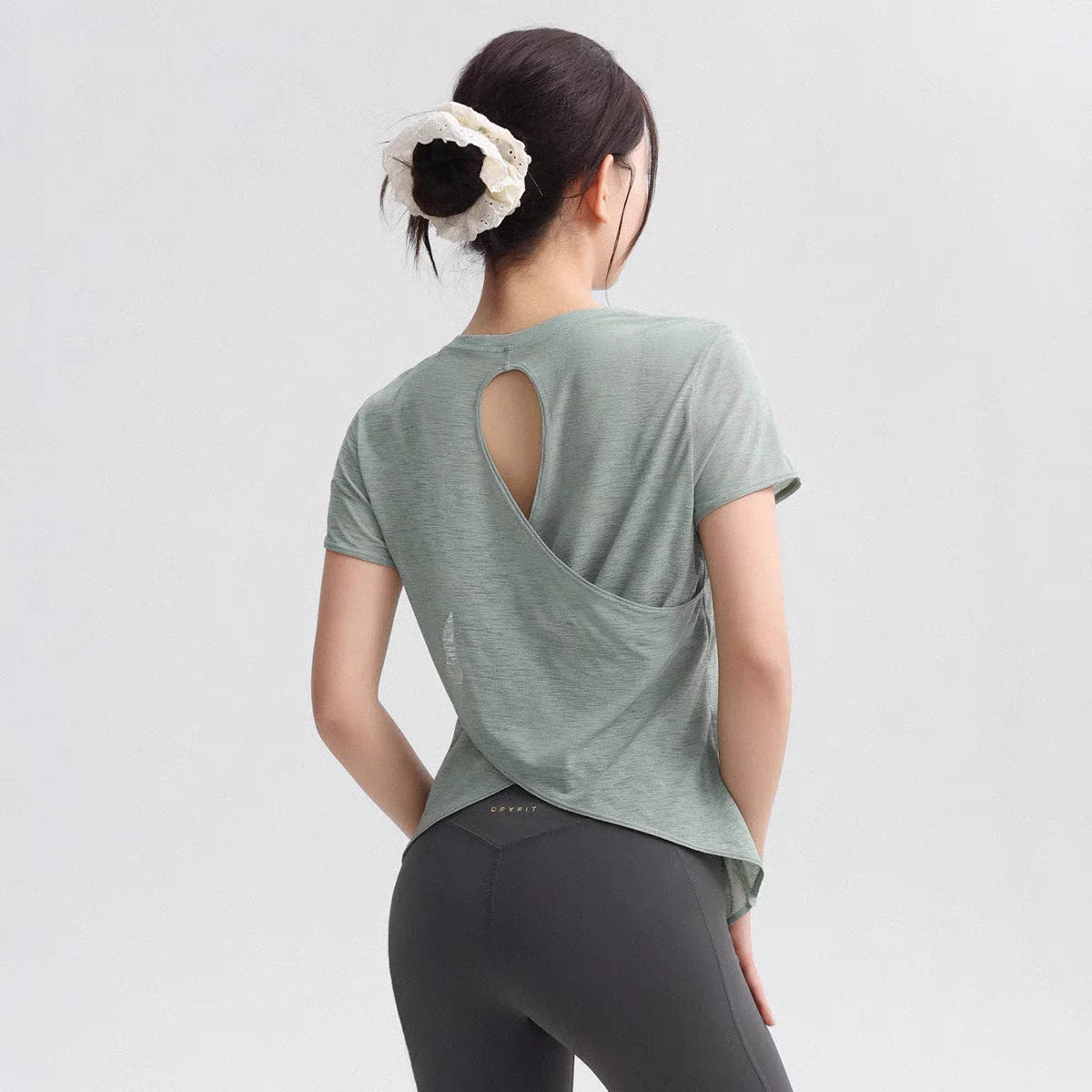 Women's Tight Sports T-shirt Quick Dry Short Sleeve Yoga T-shirt Pilates Fitting Fitness Back Hollow Out Running T-shirt Beauty World Shop