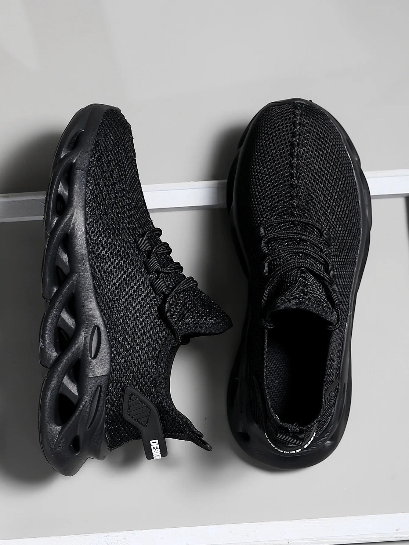 Men Sports Running Black Jogging Shoes Casual Sneakers Brown Outdoor Breathable Mesh Women Light Shock-absorption Black Tennis Beauty World Shop