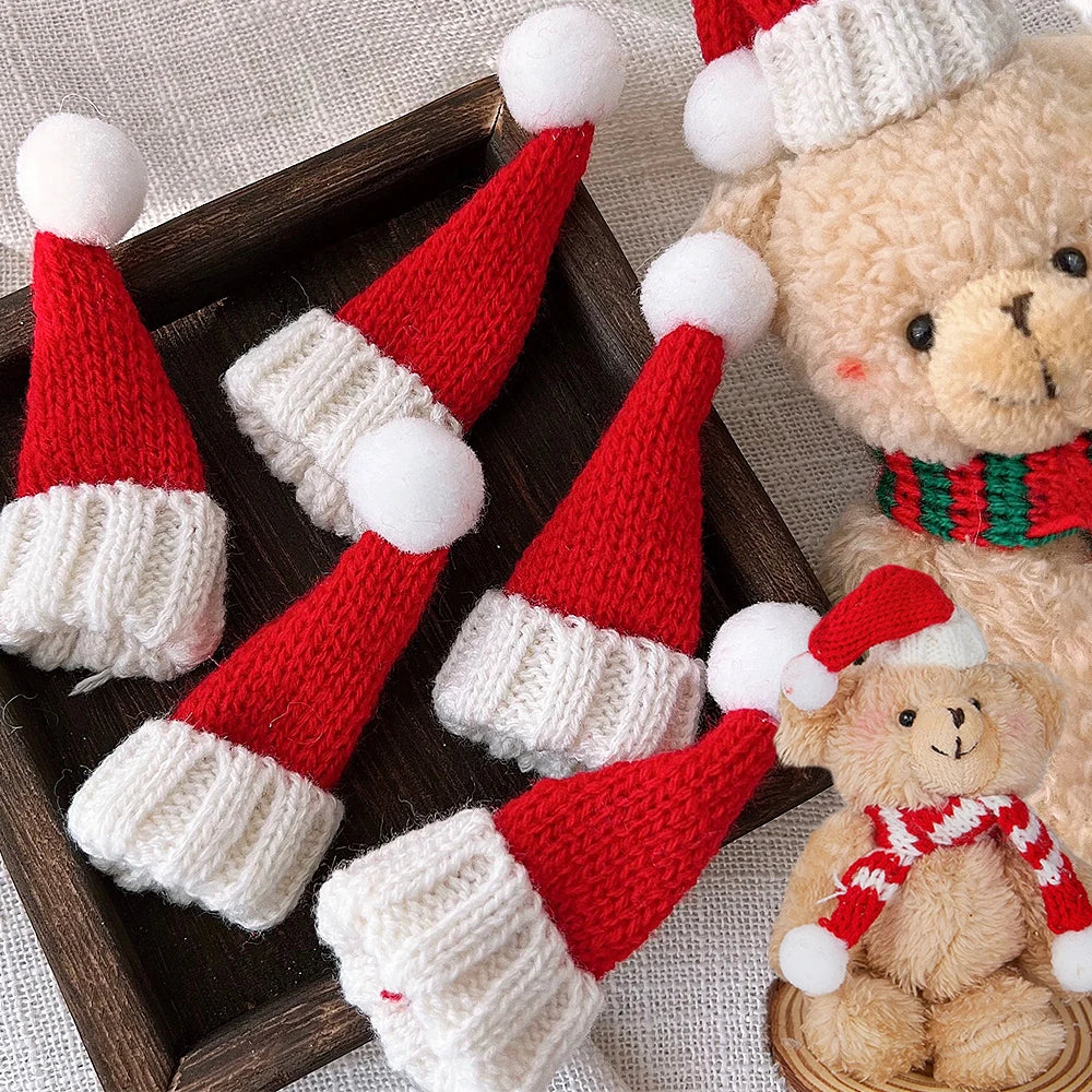 Mini Santa Knitted Hat & Scarf Small Christmas Costume for Cat Rabbit Doll Lollipop Bottle Cap DIY Xmas Party Dinner Decoration Beauty World Shop