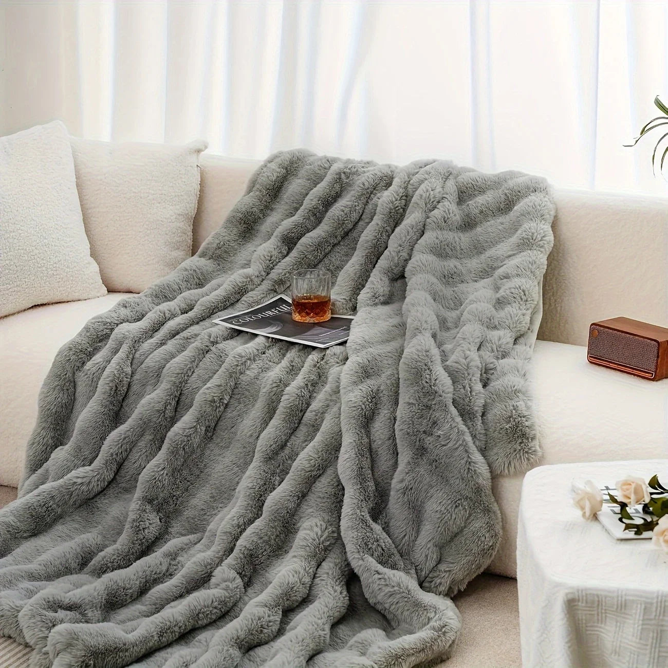 [Cozy|Faux Rabbit] Soft, Warm, 1pc Cozy Faux Rabbit Fleece Blanket | Throw for Bedroom, Guest Room, Living Room, Student Dormito Beauty World Shop