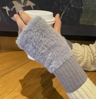 Fashionable Half Finger Gloves Suitable for Women's Soft and Warm Winter Luxurious Solid Color Plush Knitted Fingerless Gloves Beauty Fashion