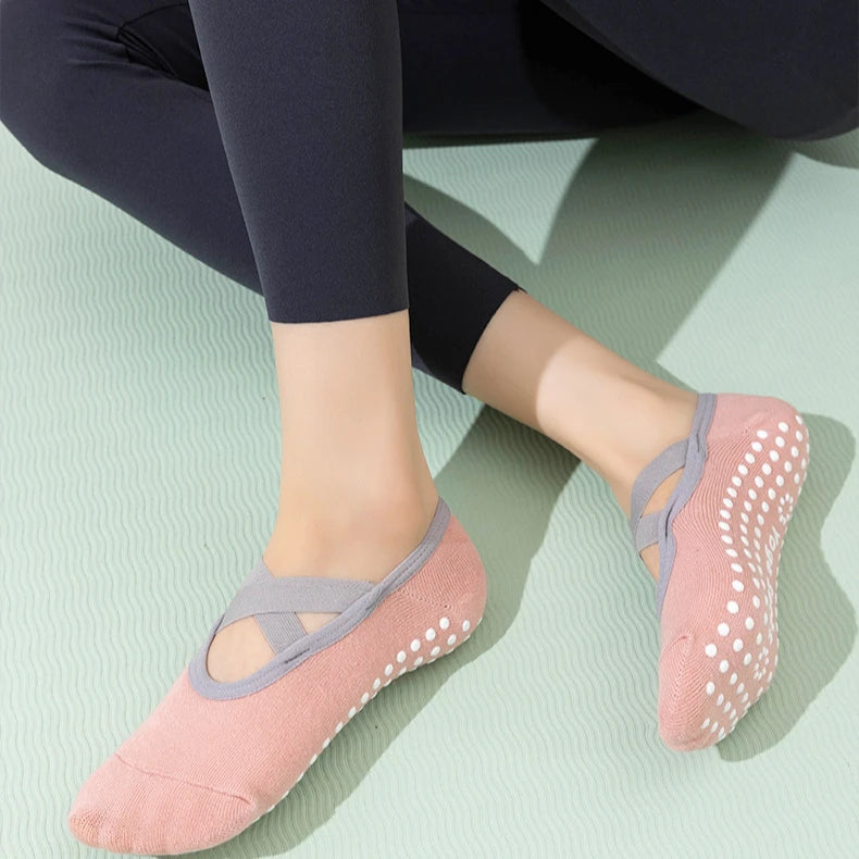 1/ 3Pair Professional Women Yoga Sock Silicone Anti-slip Ballet Pilates Socks Women Backless Breathable Bandage Yoga Sport Socks Beauty World Shop