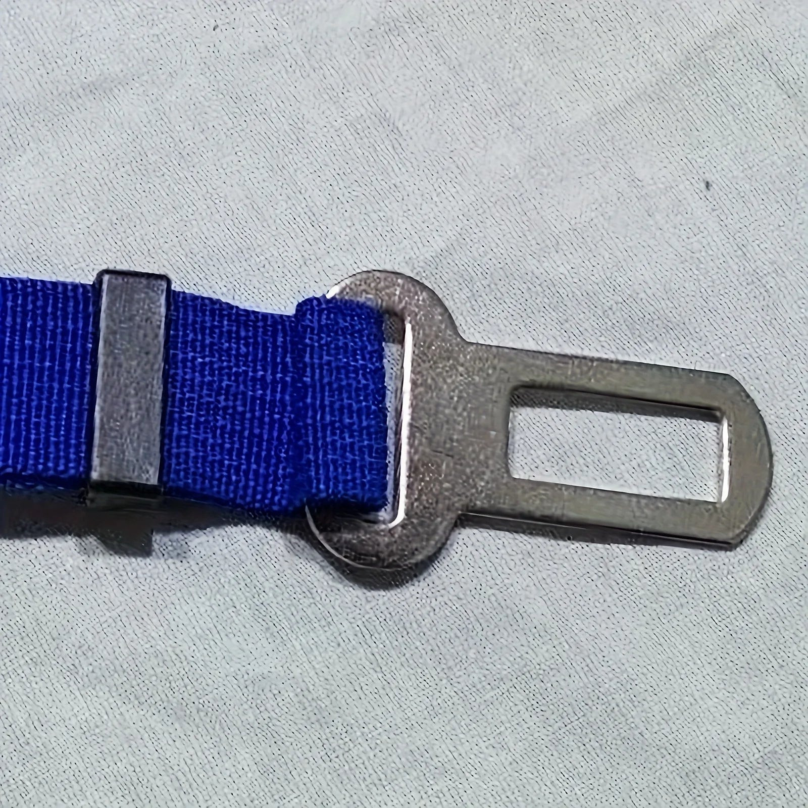 2/4 Pet Seat Belt Adapters - Car Metal Clips for Pet Leashes, Compatible with Truck & Car Seats Beauty World Shop
