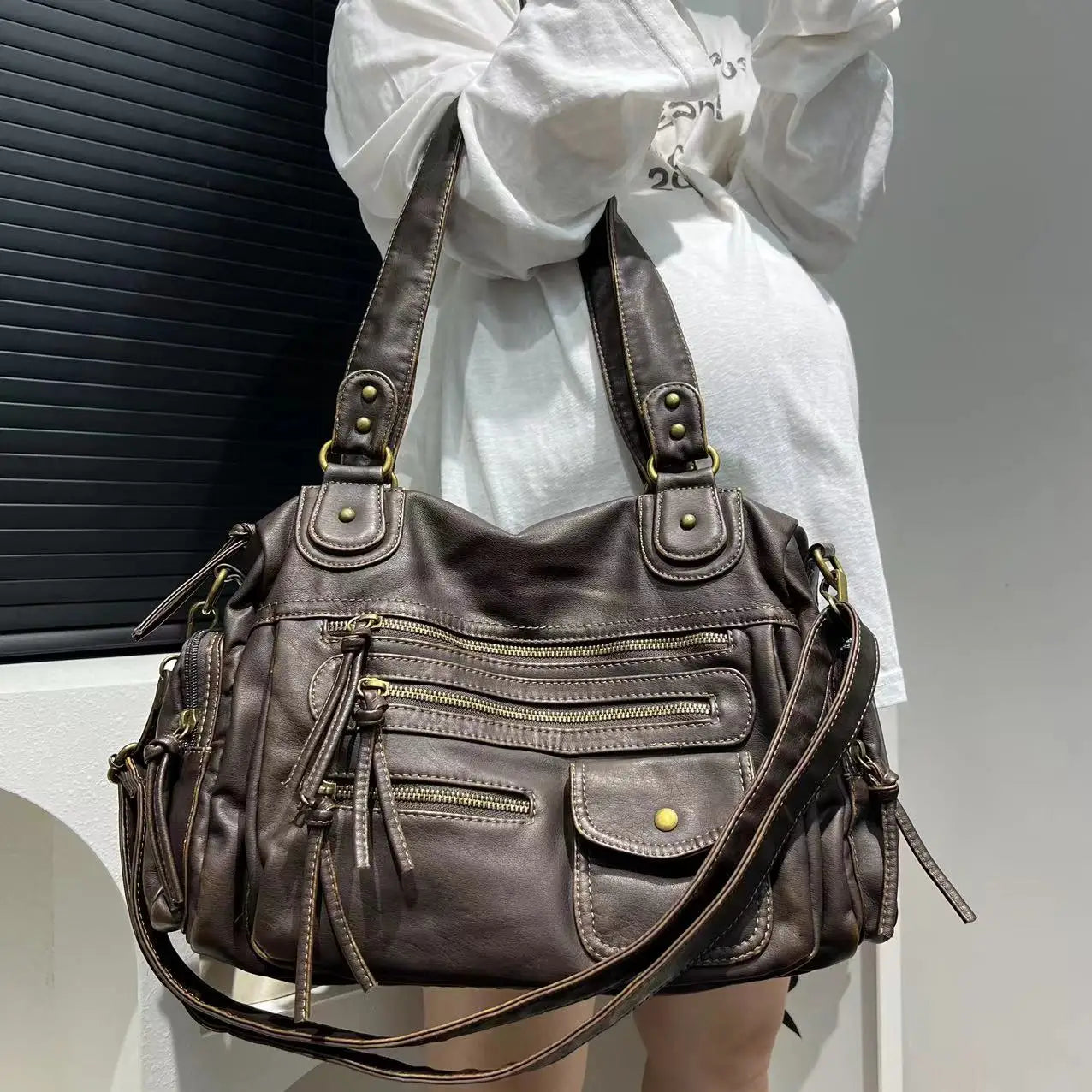 Y2K Hot Girl Single Shoulder Crossbody Bag Vintage Washed Leather Motorcycle Bag Large Capacity Multi Pocket Bag Beauty World Shop