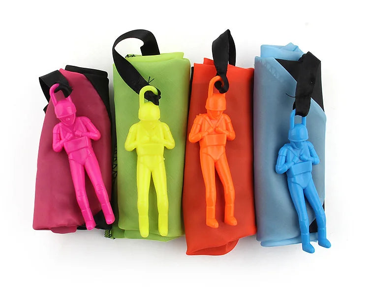 1pcs Hand Throwing Parachute Outdoor Funny Toys Game Play Toys for Fly Parachute Sport with Mini Soldier Toys Beauty World Shop