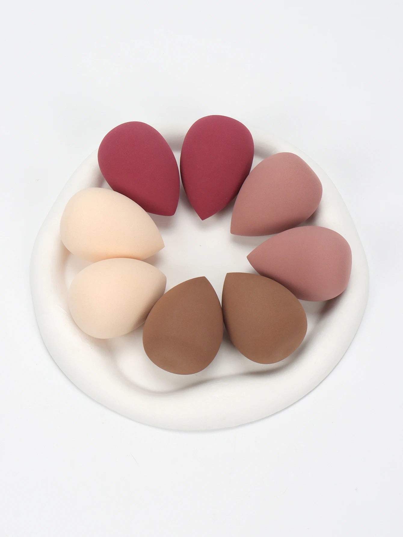 4/8 Foundation Blender; Cosmetics Sponge; Smooth Foundation; Concealing Beauty Sponge; Makeup Blender; Beauty World Shop