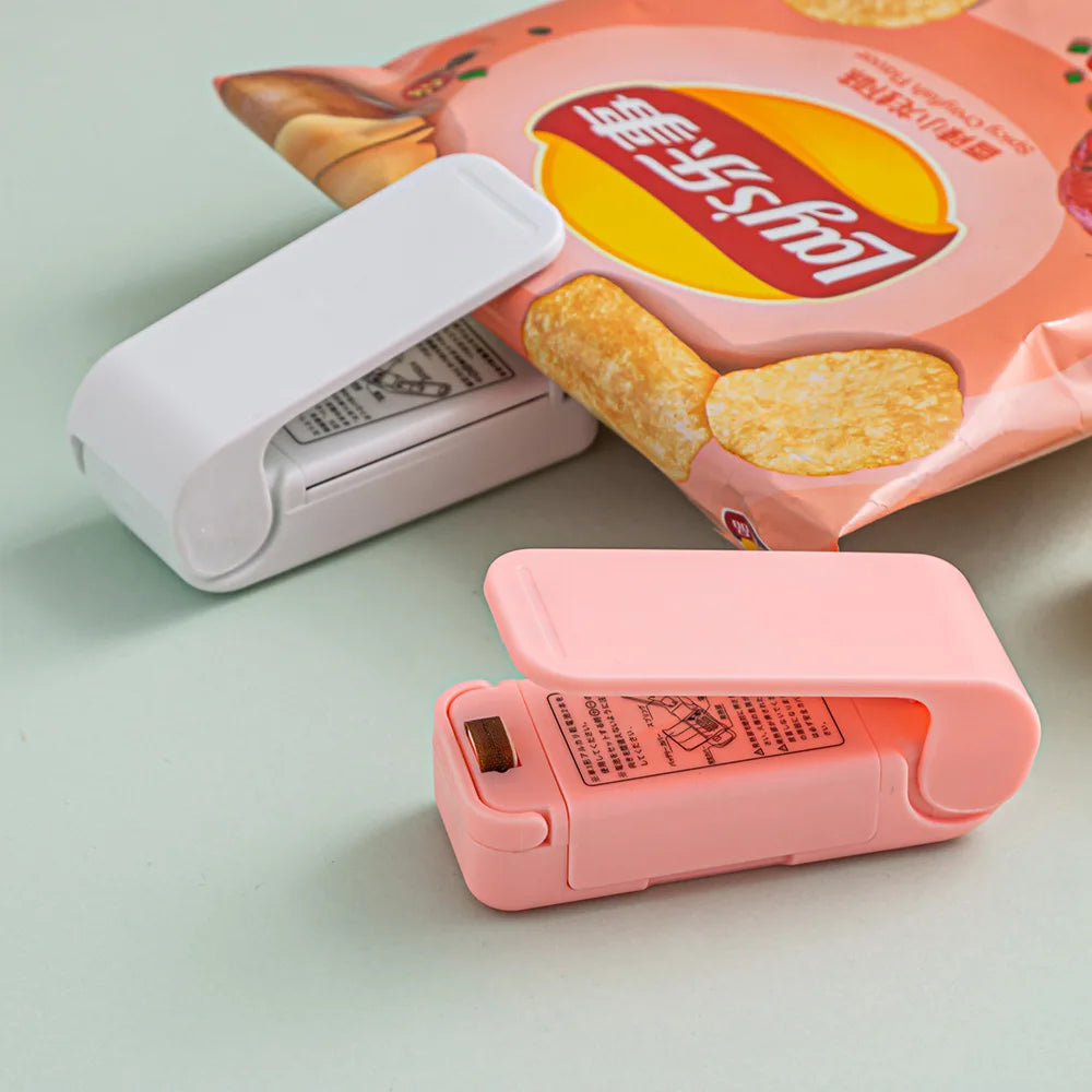 Mini Sealing Machine USB Rechargable Heat Sealer Storage Bag Plastic Package Food Sealer Clip Bag Handheld Food Heat Sealer Beauty World Shop