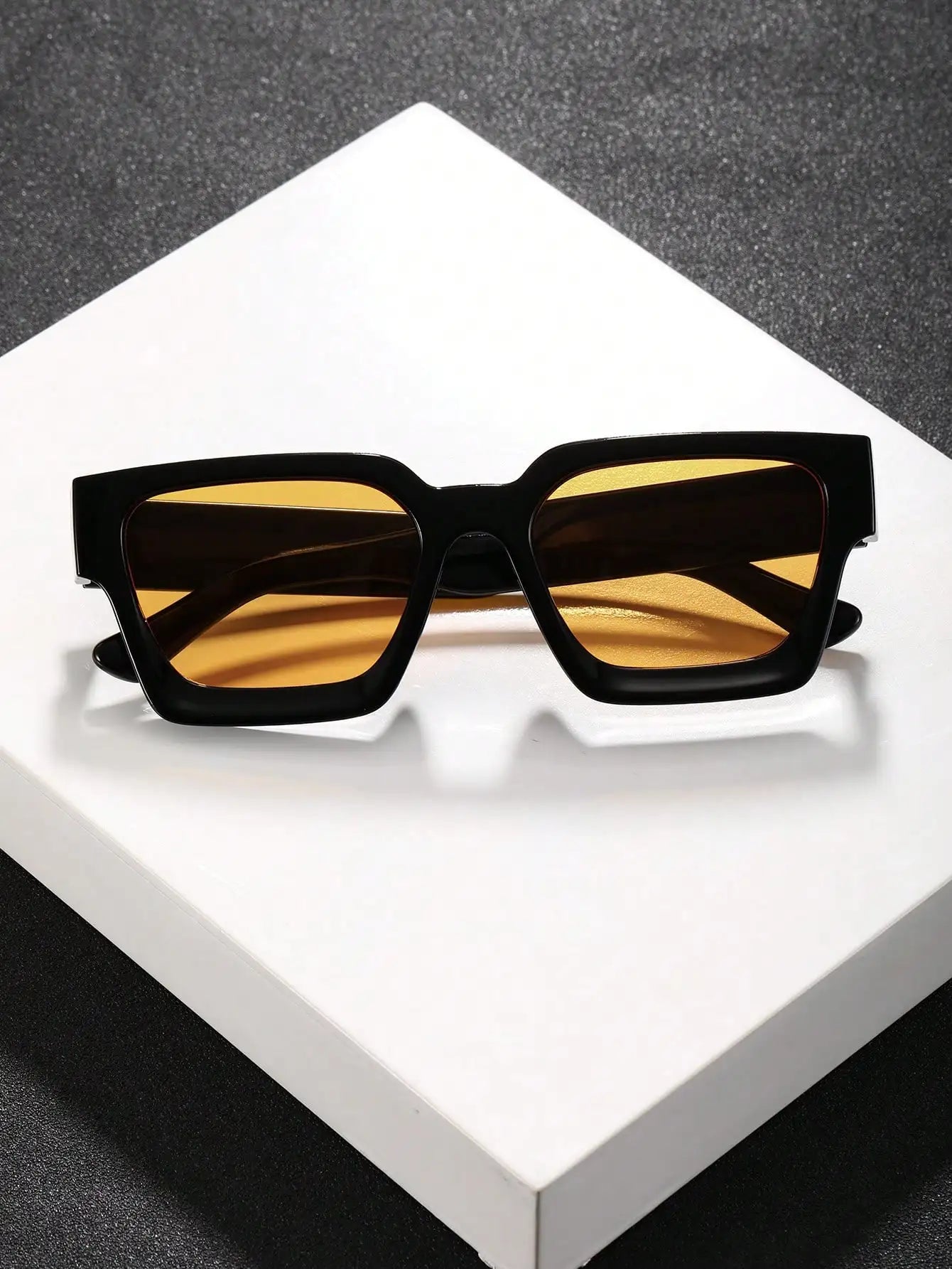 1/2 PC S Classic Fashion Square Plastic Frame Women Sunglasses For Men Daily Life Shades Eyewear Accessories. Beauty World Shop