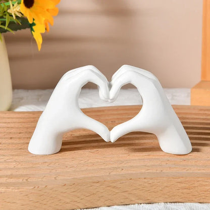 Love Finger Modern Gesture Sculpture Home Bookshelf Desktop Gold Decoration Heart Hand Statue Living Room Bedroom Decoration Beauty World Shop