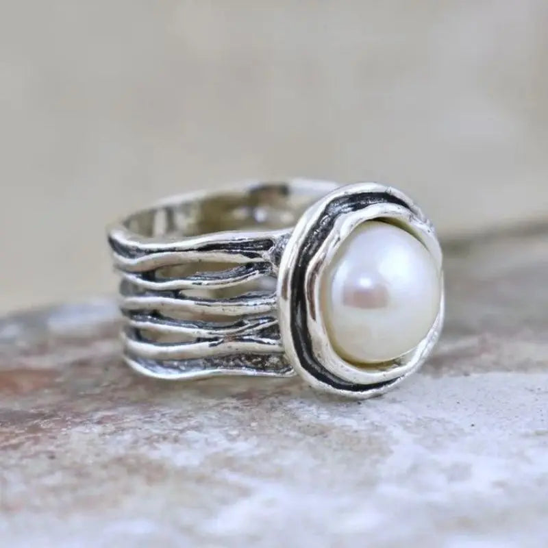 Niche Vintage Ethnic Hollow Inlay Pearl Rings For Women Birthday Party Gift Accessories Custom Jewelry Beauty World Shop