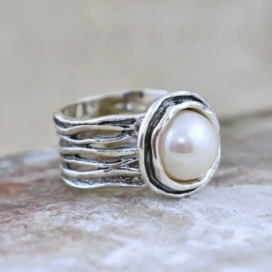 Niche Vintage Ethnic Hollow Inlay Pearl Rings For Women Birthday Party Gift Accessories Custom Jewelry Beauty World Shop