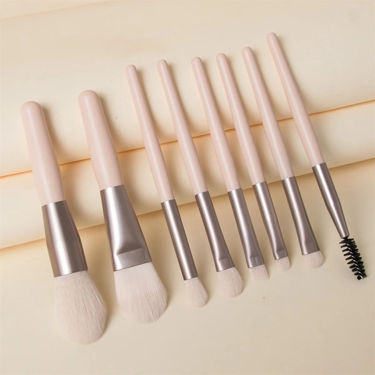 8-Piece Mini Soft and Fluffy Makeup Brush Set, Perfect for Makeup Beginners, Used for Foundation, Blush, and Eyeshadow to Create Beauty World Shop
