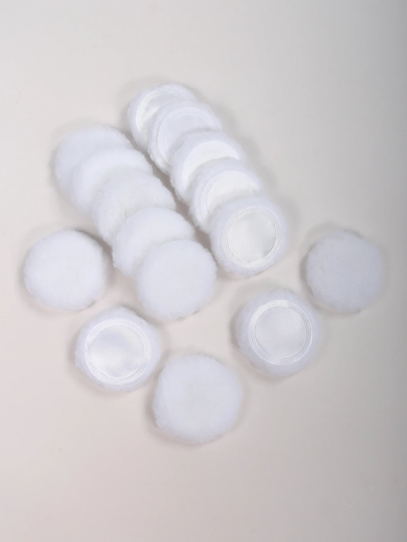 2-5-10-20Pcs Portable and Practical High-Grade White Round Powder Puff for Base and Fixing Makeup Beauty World Shop