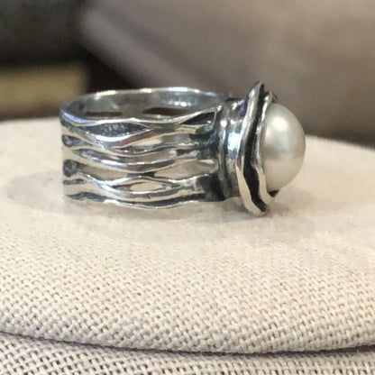 Niche Vintage Ethnic Hollow Inlay Pearl Rings For Women Birthday Party Gift Accessories Custom Jewelry Beauty World Shop