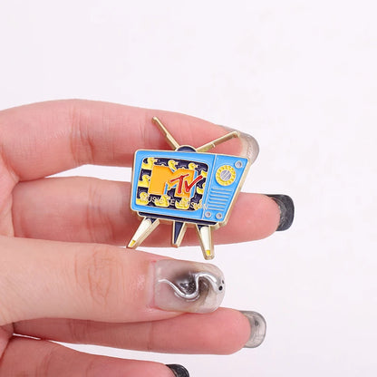Creative Retro Television Enamel Pins Funny Cartoon 80’s Vintage Metal Brooches Backpack Lapel Badge Jewelry Gift for Friends Beauty World Shop