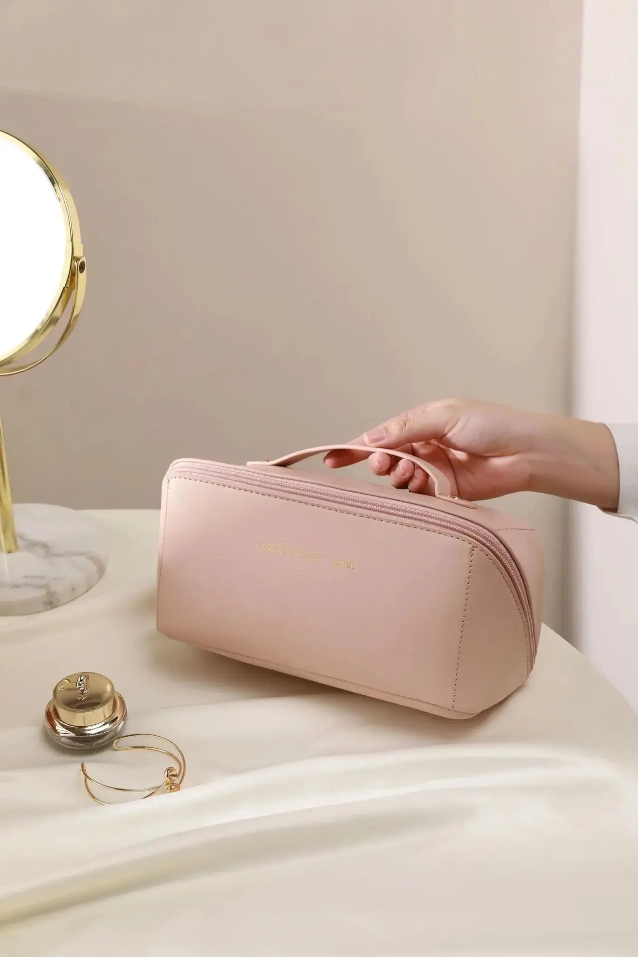 1/2Pcs Cosmetics Storage Kit Large Capacity Travel Toiletry Bag Makeup Bag Ins Advanced Sense Portable Cosmetic Storage Bag Beauty World Shop