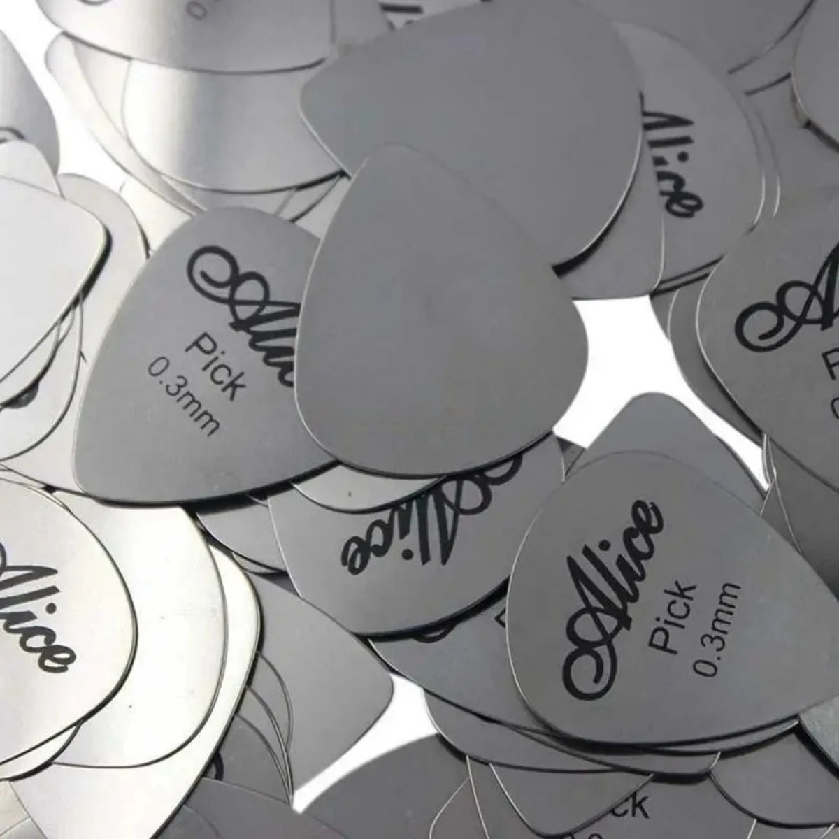 Alice 10Pcs Metal Guitar Pick 0.3mm Thin Durable Silver Color Professional Bass Ukelele Guitar Picks Guitar Amplifier Bass Guita Beauty World Shop