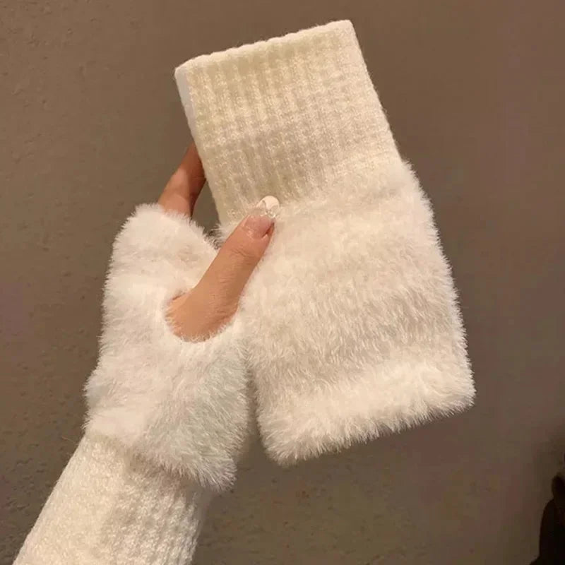 Fashionable Half Finger Gloves Suitable for Women's Soft and Warm Winter Luxurious Solid Color Plush Knitted Fingerless Gloves Beauty Fashion