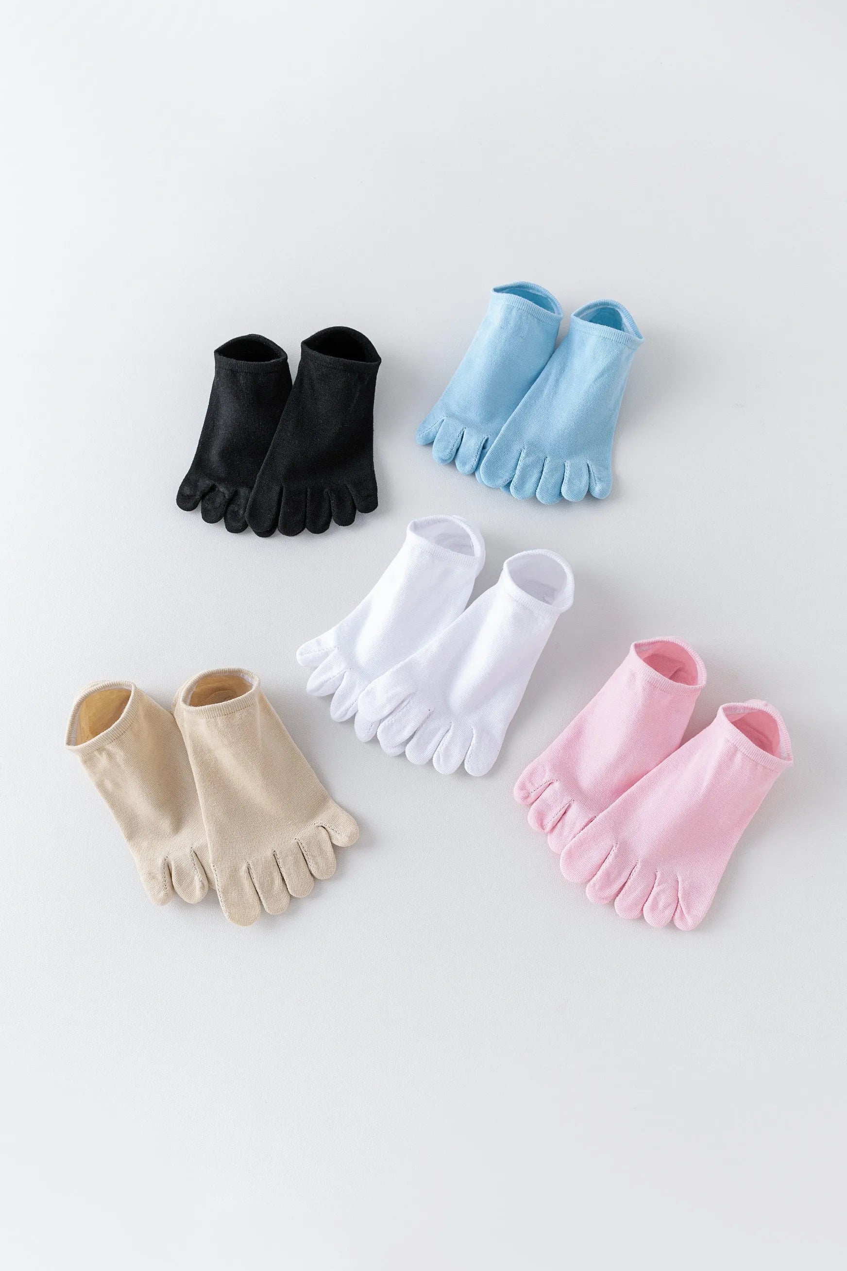 5 pairs of yoga toe socks for women, suitable for Pilates, ballet, dance, and barefoot Beauty World Shop