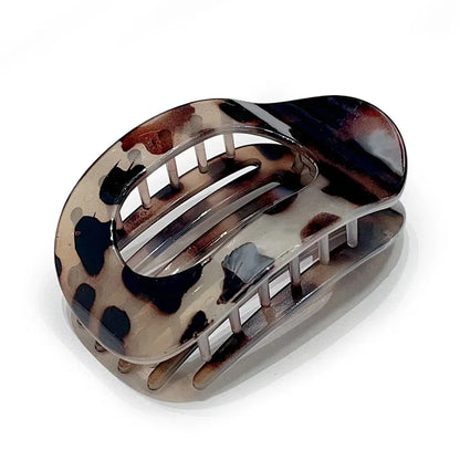 Fashion Oval Hair Claw Clip for Women New Design Leopard Matte Curved Flat Styling Barrettes Acrylic Lying Down Hair Accessories Beauty Trend Shop