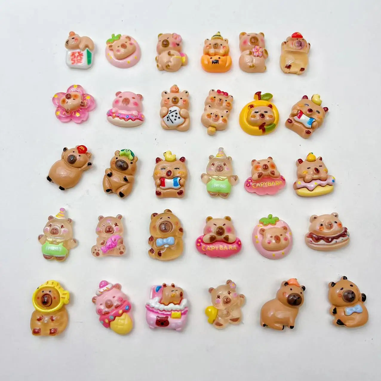 50 pcs Glow Resin Animals & Capybaras Mystery Blind Bags - Mini Fairy Garden Gift Box Decor Beauty World Shop