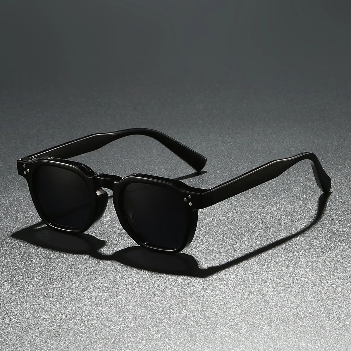 New Polarized Sunglasses Unisex Metal Core CP Square Sun Glasses Rivets Women Shades Driving Glasses Beauty World Shop