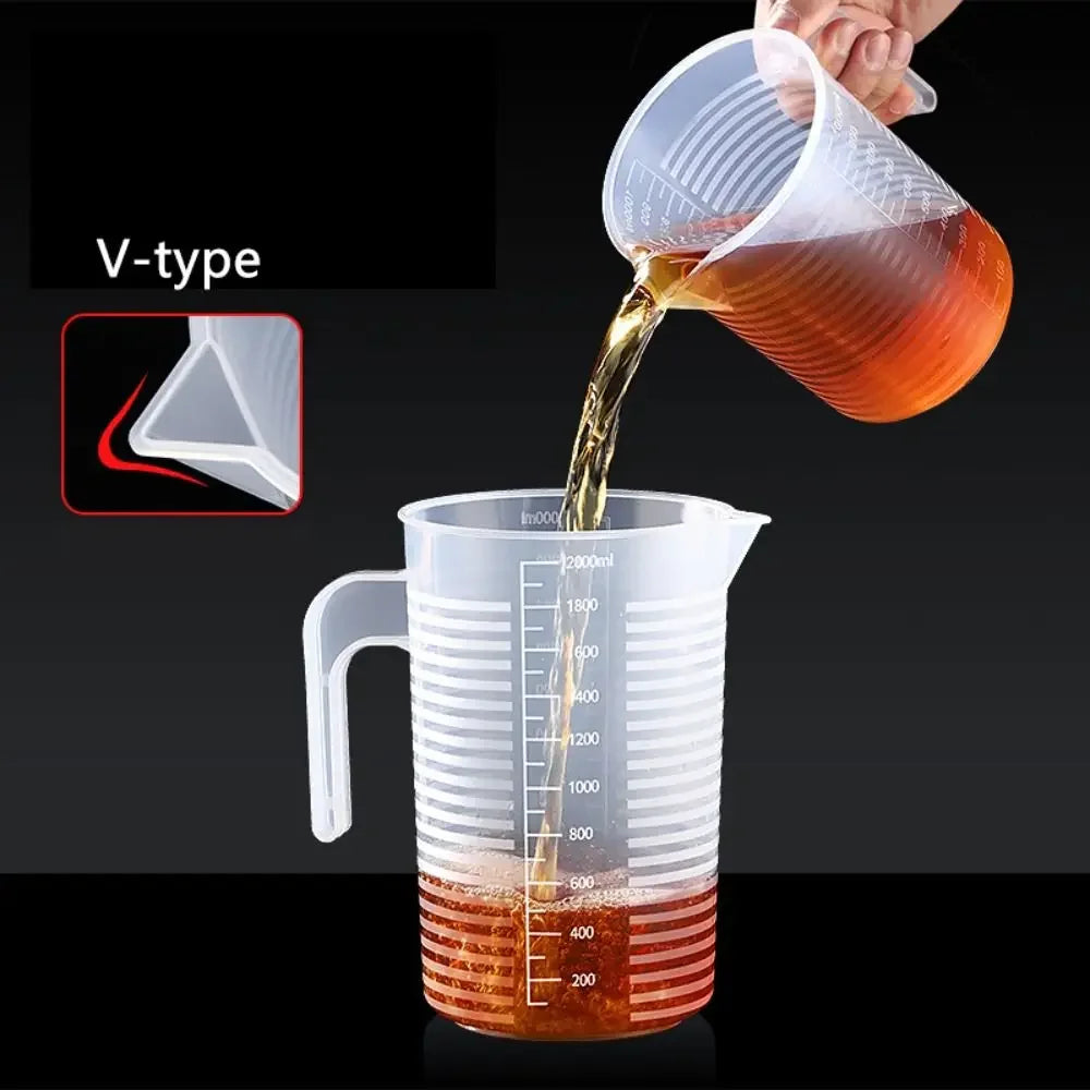 100-5000ml Thickened Plastic Measuring Cup with Scale Food Grade Measuring Cup Experimental Measuring Cup Beaker Plastic Cup Beauty World Shop