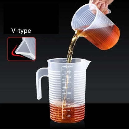100-5000ml Thickened Plastic Measuring Cup with Scale Food Grade Measuring Cup Experimental Measuring Cup Beaker Plastic Cup Beauty World Shop