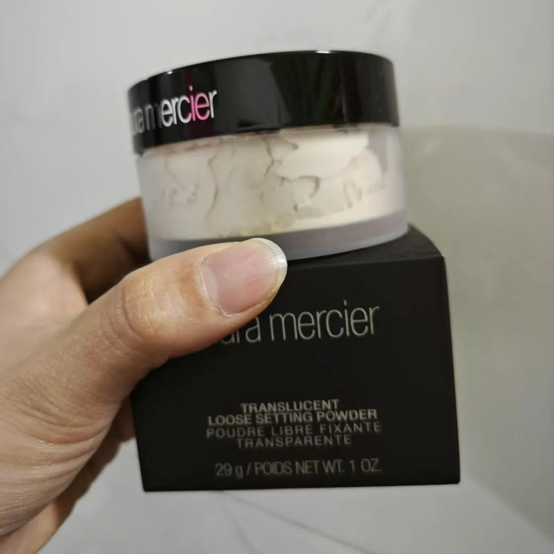 NEW Version Hydrating Flawless Setting Powder,Natural Nude Finish Oil Control Strong Concealer for All Skin Types Powdery Makeup