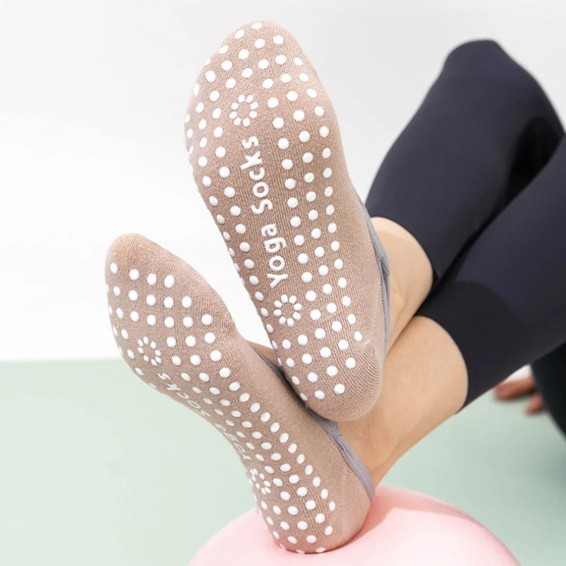 1/ 3Pair Professional Women Yoga Sock Silicone Anti-slip Ballet Pilates Socks Women Backless Breathable Bandage Yoga Sport Socks Beauty World Shop