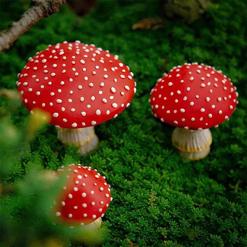 Mini Glow In The Dark Mini Mushroom Ornament Resin Crafts Fairy Garden Miniatures Terrarium Figurines Decor DIY Dollhouse Beauty World Shop