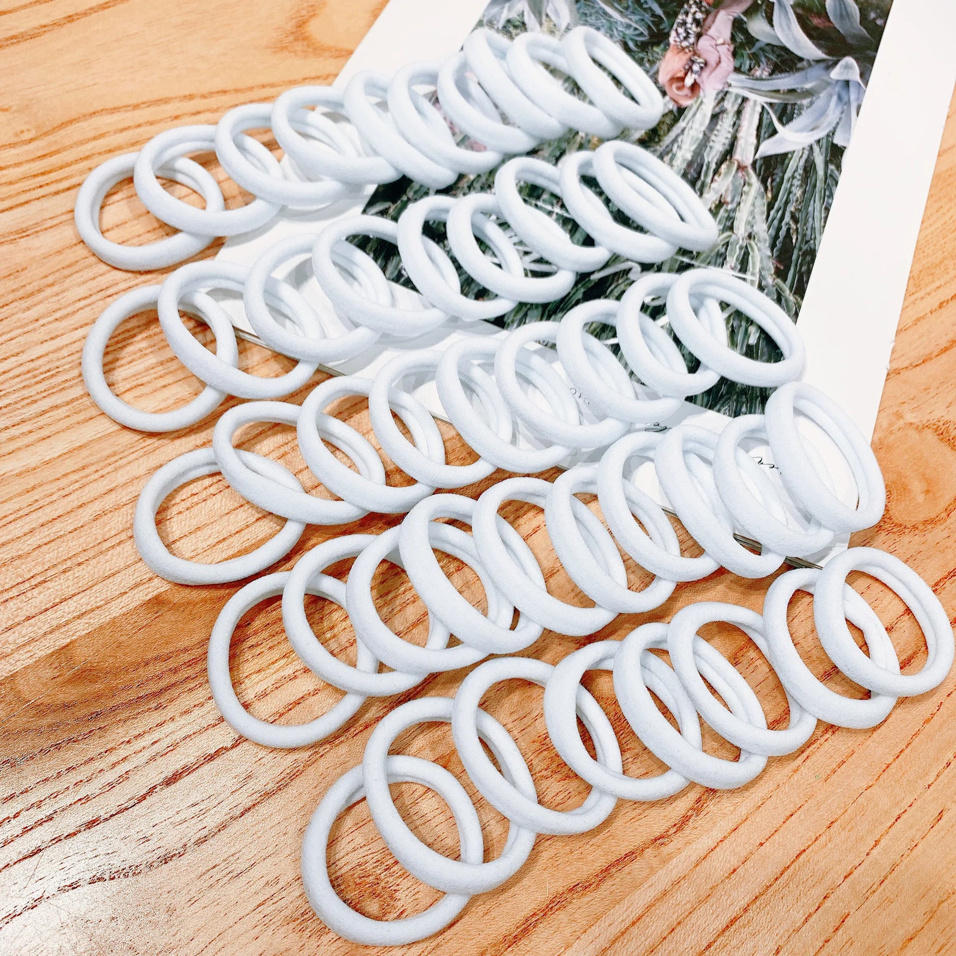 50/100 pieces of black and white hair bands, women's hair bands, high-elasticity rubber band hair bands, hair bands Beauty World Shop