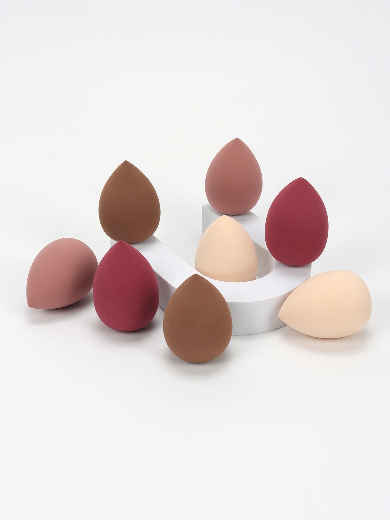 4/8 Foundation Blender; Cosmetics Sponge; Smooth Foundation; Concealing Beauty Sponge; Makeup Blender; Beauty World Shop