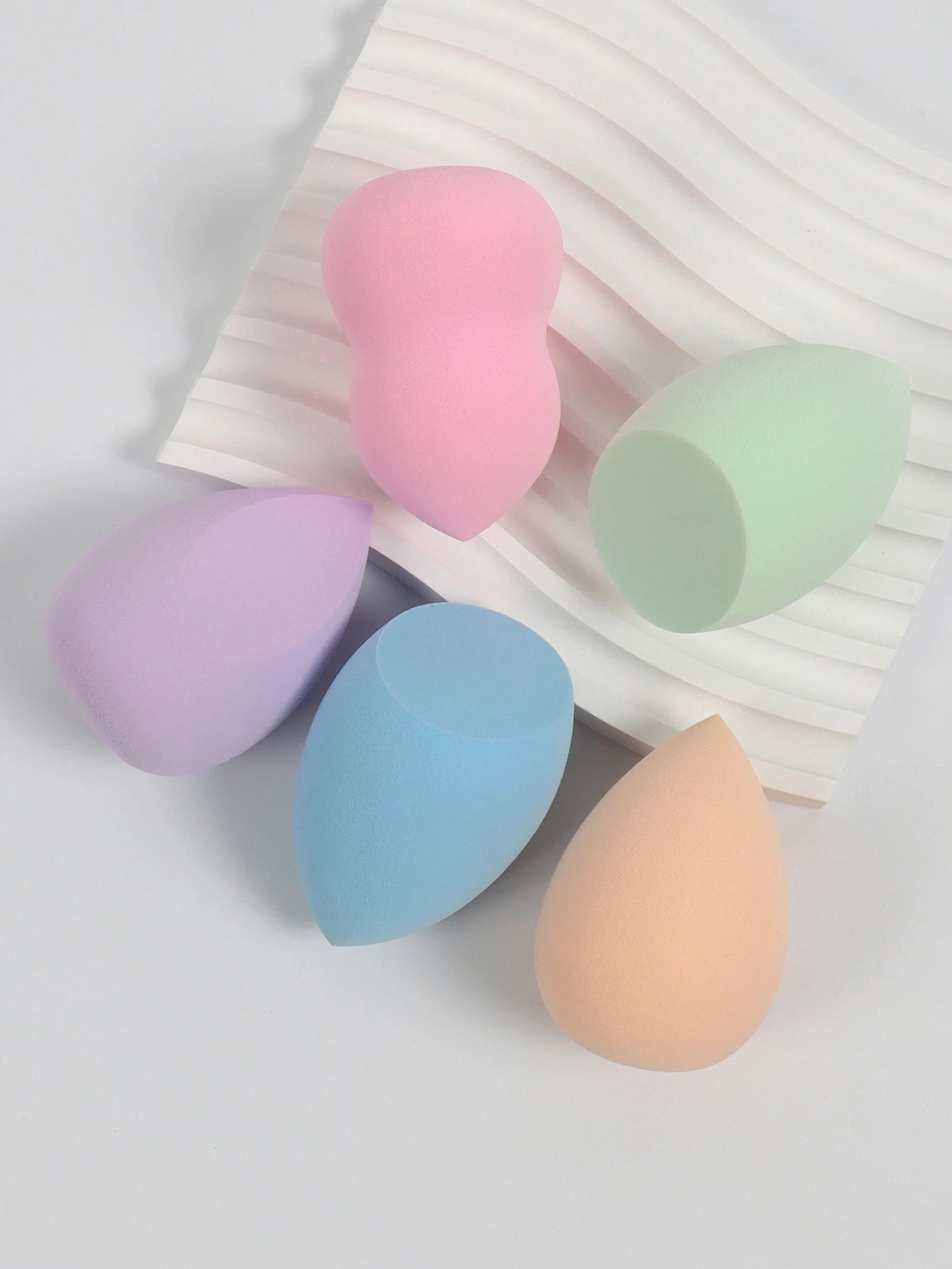 Make-Up Eggs 3-5-10-15-20-30-50 Pack, Color and Shape Random Foundation Beauty Sponge Blend, Liquid, Cream and Powder Flawless, Beauty World Shop