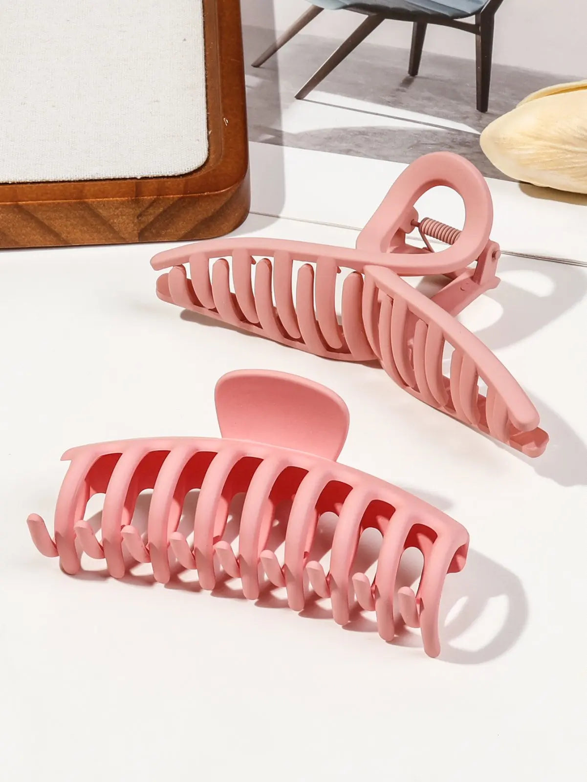 5 Pcs Mixed Colors And Shapes Big Hair Claw Clips for Women Girls Thin Thick Curly Hair, Strong Hold Jaw Clips. Beauty World Shop