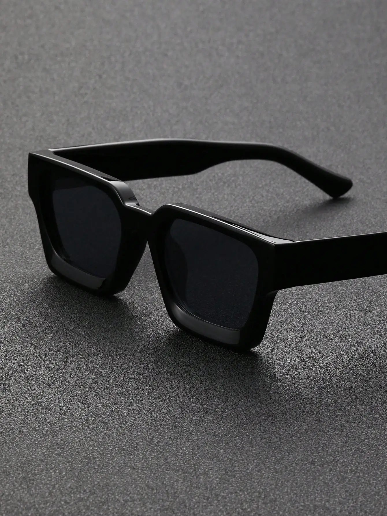 1/2 PC S Classic Fashion Square Plastic Frame Women Sunglasses For Men Daily Life Shades Eyewear Accessories. Beauty World Shop