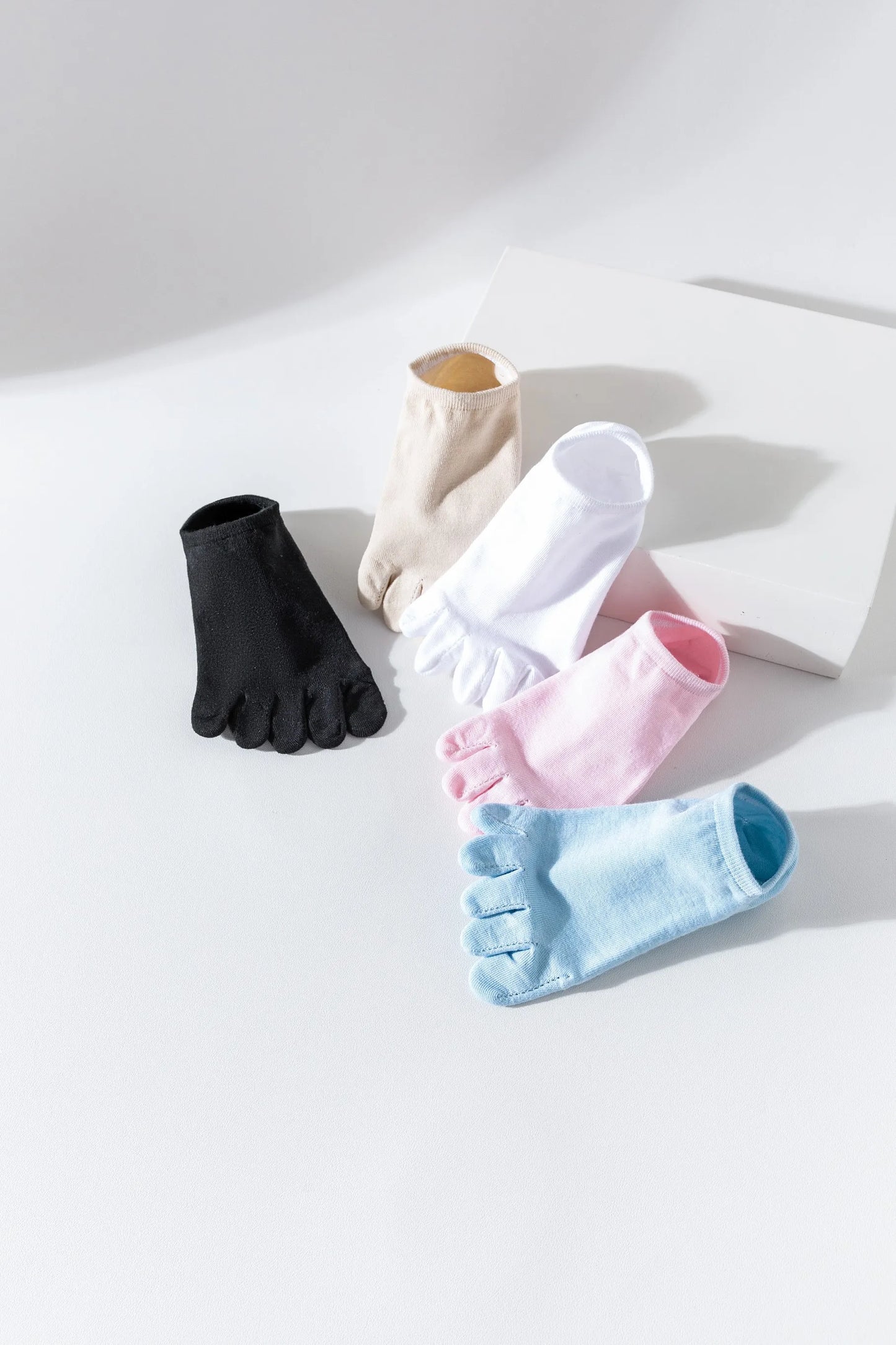 5 pairs of yoga toe socks for women, suitable for Pilates, ballet, dance, and barefoot Beauty World Shop