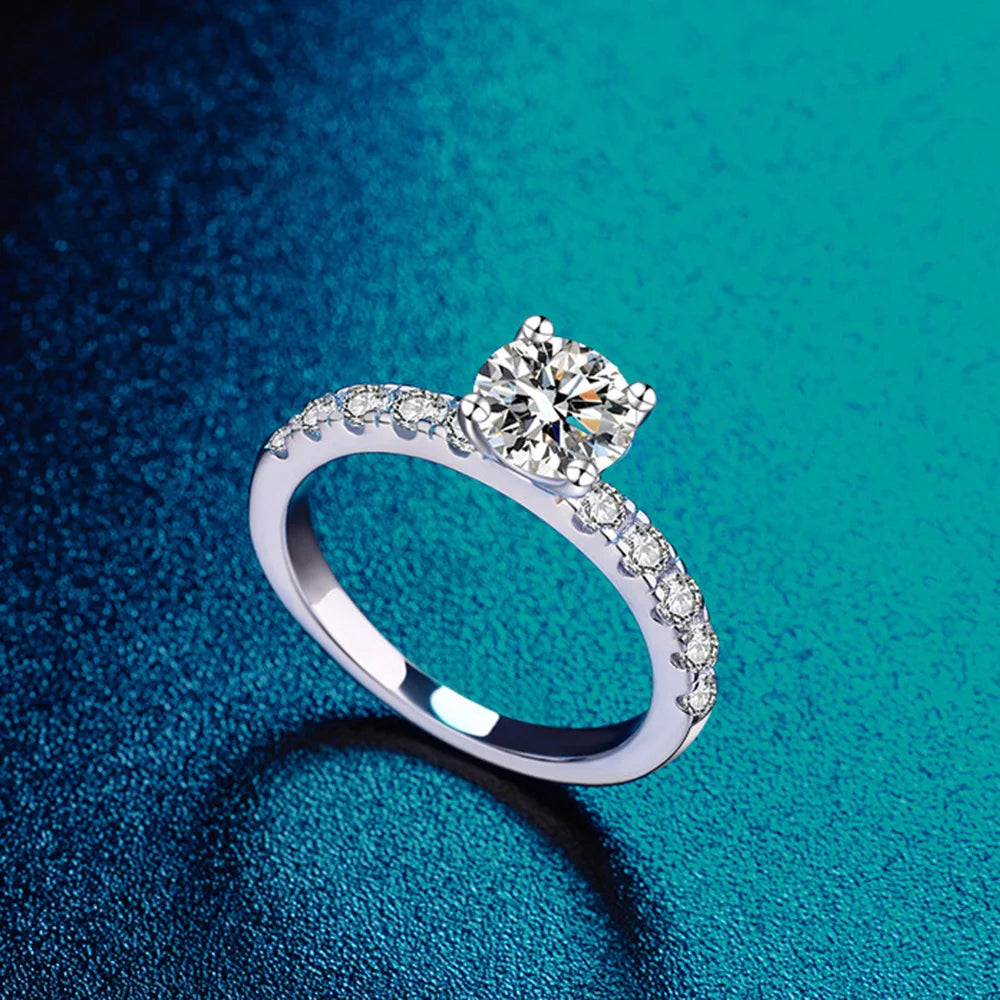 Cbtb Exquisite D Colur 1-3 Carat Moissanite Four Claw Ring for Women Wedding Eternal Jewelry Beauty World Shop