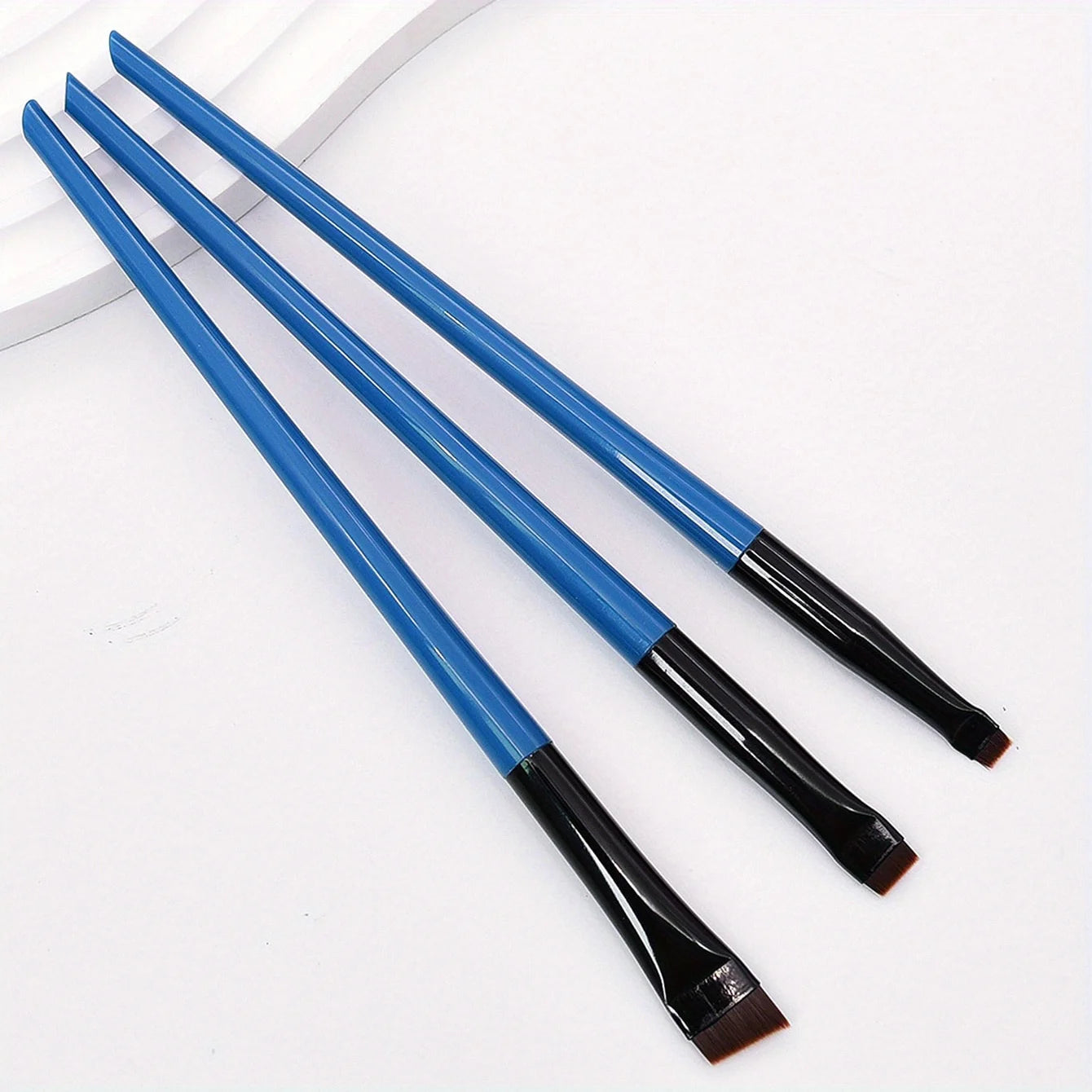 3pcs Makeup Brush Set,Blade eyeliner brush fine oblique head eyebrow brush outline eyeliner ultra-thin eye shadow brush makeup b Beauty World Shop