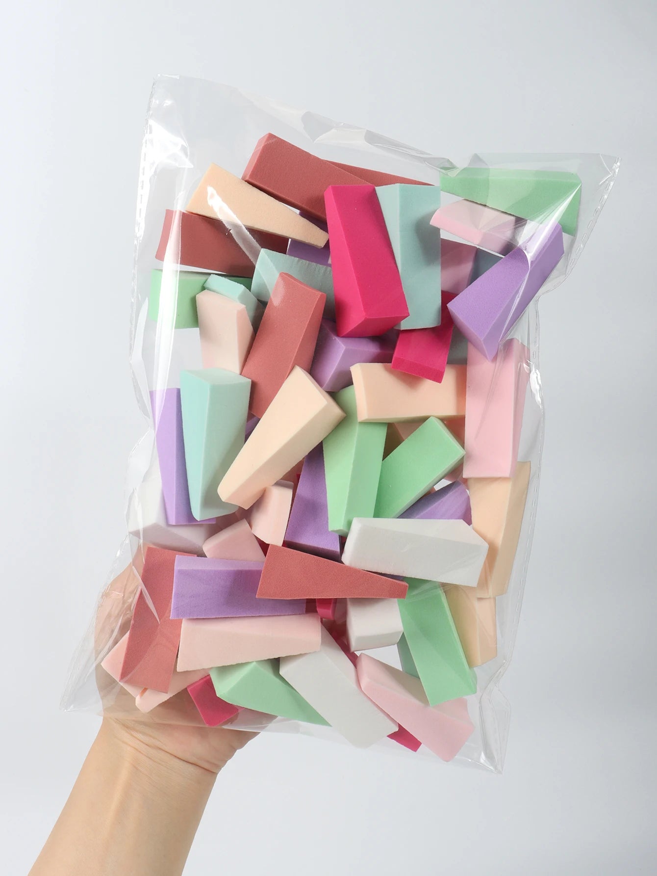 50 Pieces of Random Color Facial Curve Mixed Makeup Sponge, Latex-Free, Small Wedge-Shaped Smooth Application Beauty Sponge Applicator Beauty World Shop