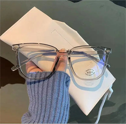 Anti-blue Light Glasses for Women with Regular Eyeglass Frame Finished Retro Flat Light Frame Beauty World Shop