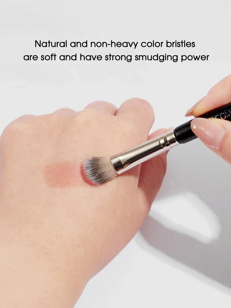 Double-headed painting eyeshadow brush novice makeup brush soft hair does not eat powder natural dizzy dye easy makeup Beauty Trend Shop