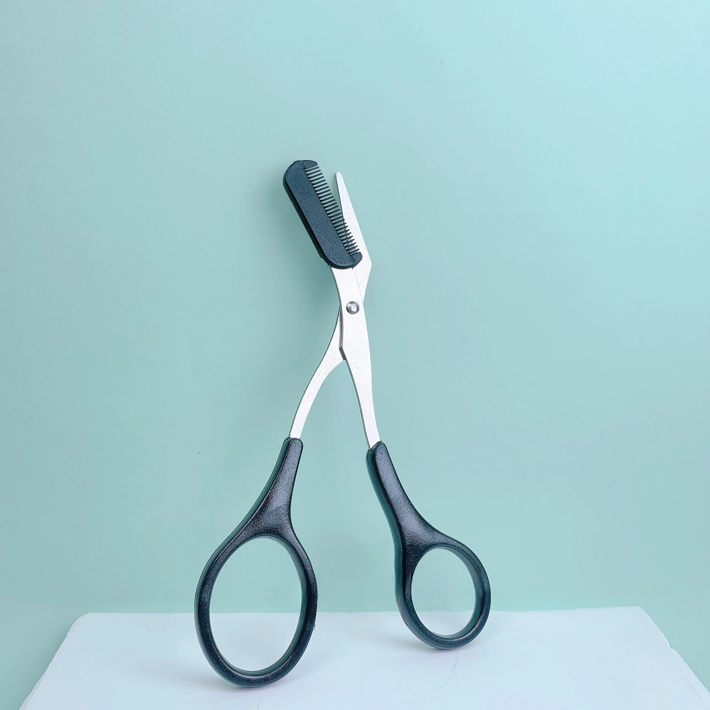 Eyebrow Razor Scissor  Stainless Steel Safe Anti-scratch Trimmer for Beginners Crescent Sharp Beauty Tool Multi-color Beauty Fashion