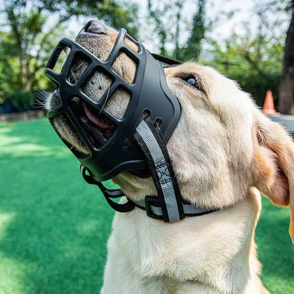 Adjustable Dog Muzzle Anti-Biting Dog Mouth Cover With Reflective Strip Can Drink Water Breathable Plastic Beauty World Shop