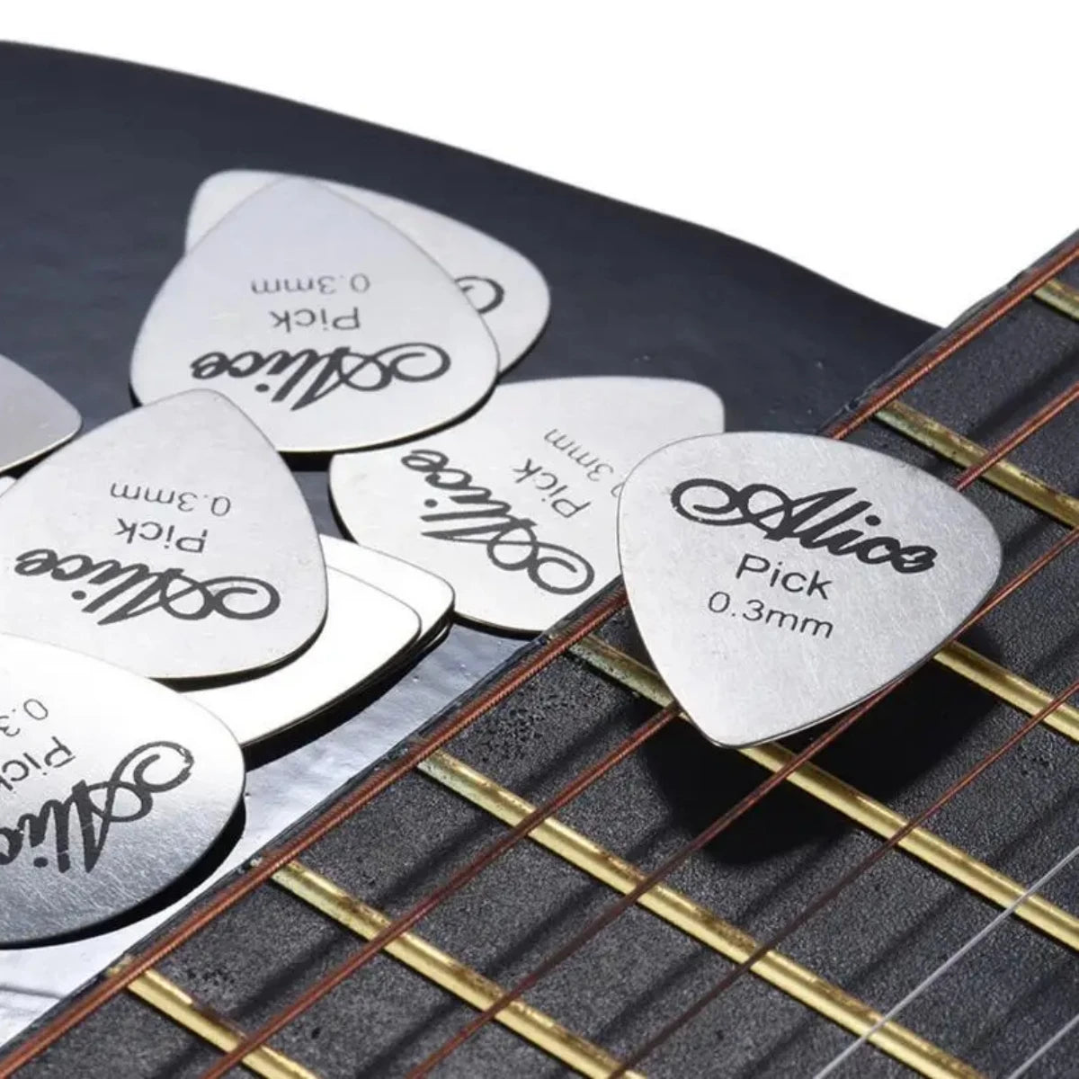 Alice 10Pcs Metal Guitar Pick 0.3mm Thin Durable Silver Color Professional Bass Ukelele Guitar Picks Guitar Amplifier Bass Guita Beauty World Shop