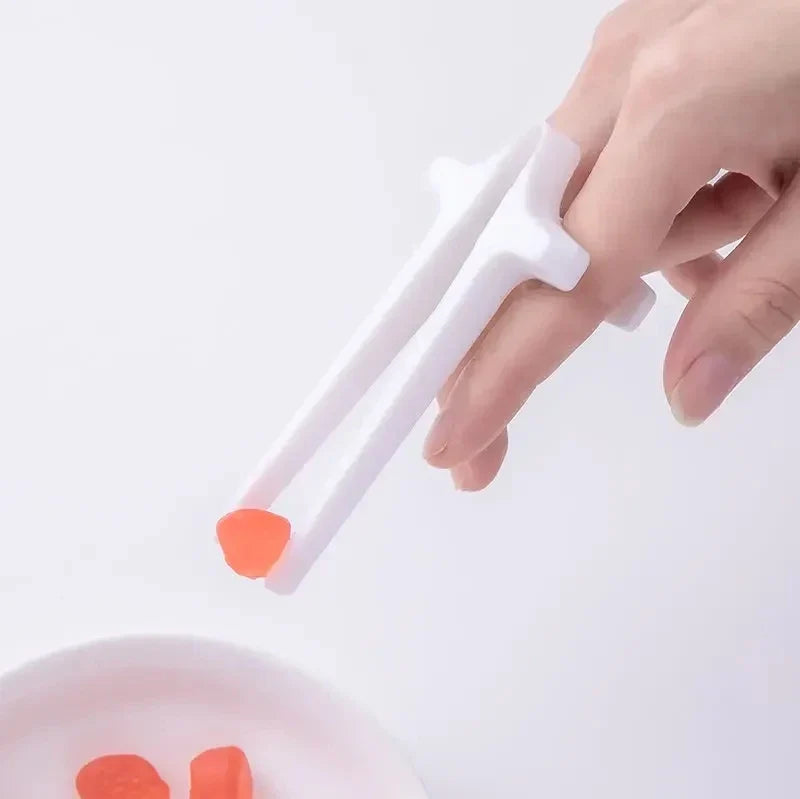 1PC Lazy Fingers Chopsticks Play Games Eat Snacks Clip Brush Video Without Dirty Hands Food Clip Beauty Trend Shop