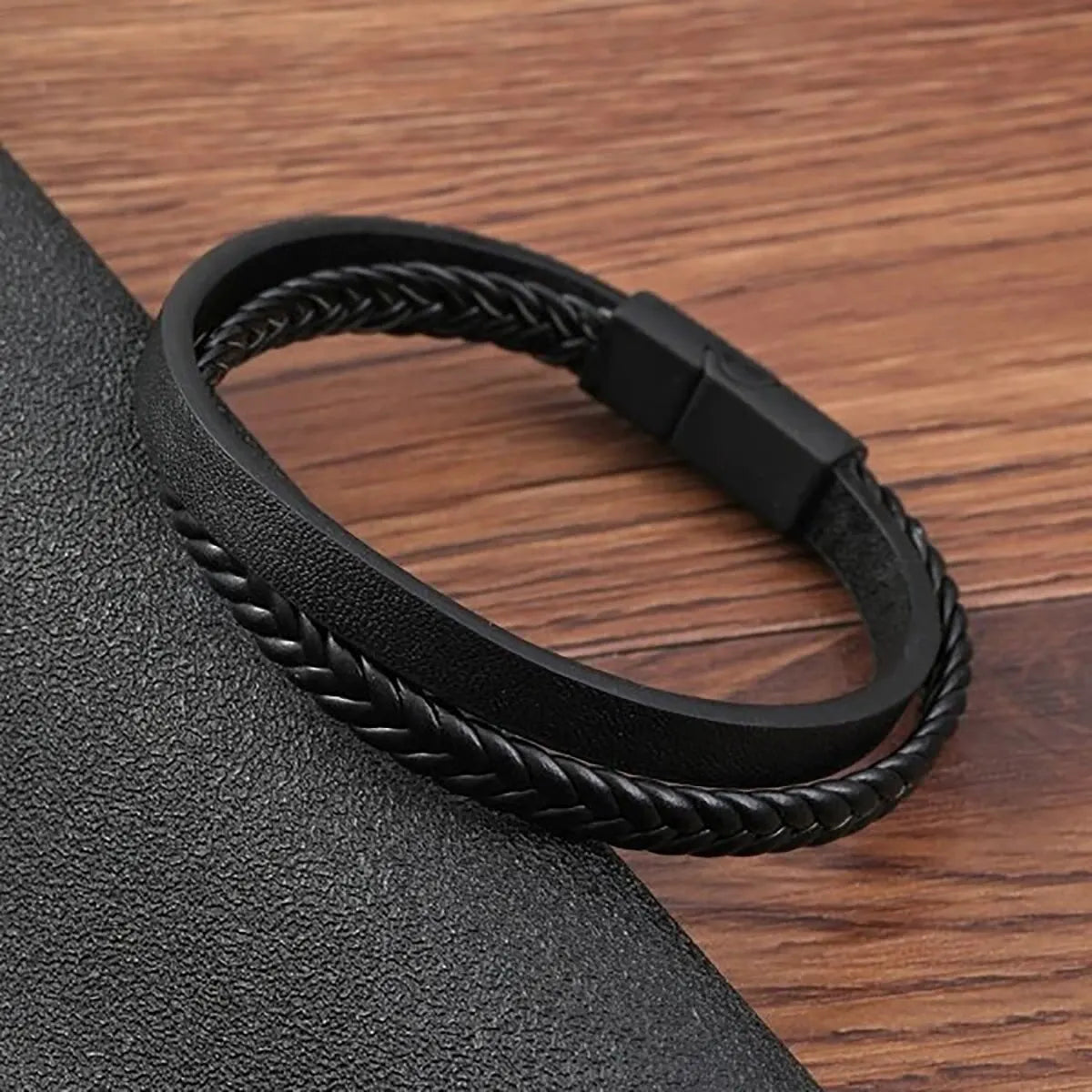 Multi -Style PU Leather Two -Layer Magnetic Bracelet Men's Mature Business Give Men The Best Gift for Men Beauty Fashion